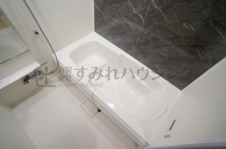 参考、同建物・反転間取りの号室