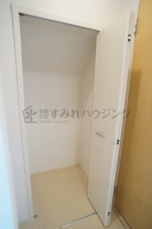 参考、同建物・反転間取りの号室