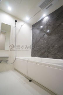 参考、同建物・反転間取りの号室