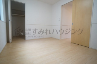 参考、同建物・反転間取りの号室