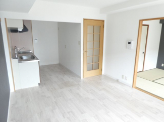 【居間・リビング】