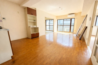 【居間・リビング】