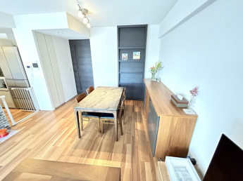 【居間・リビング】