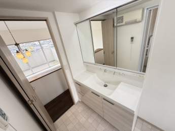 【独立洗面台】