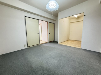 【居間・リビング】