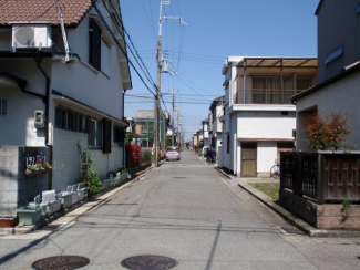 【前面道路含む現地写真】