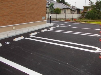 【駐車場】