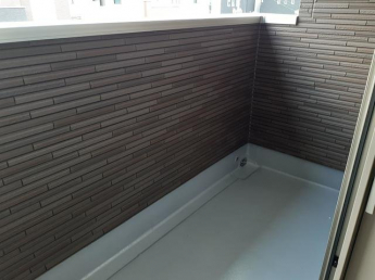 【バルコニー】