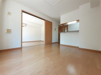 【居間・リビング】