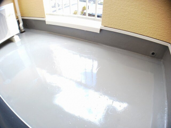 【バルコニー】