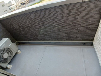 【バルコニー】