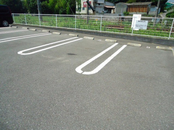 【駐車場】