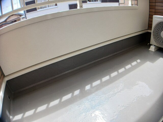 【バルコニー】