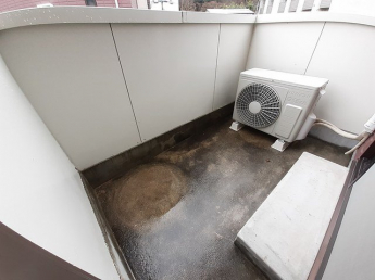 【バルコニー】