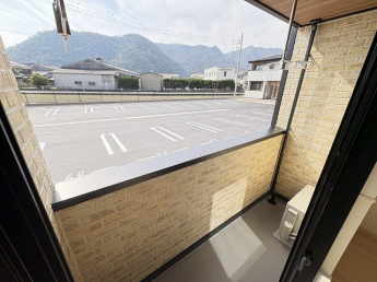 【バルコニー】