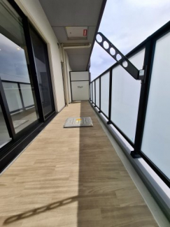 【バルコニー】