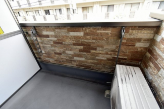 【バルコニー】