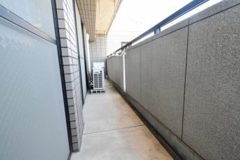 【バルコニー】