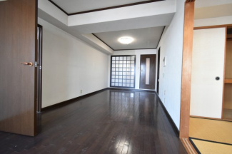 【居間・リビング】