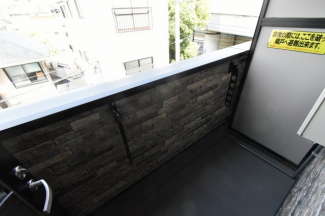 【バルコニー】