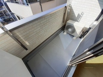 【バルコニー】