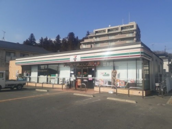 セブンイレブン三田三輪３丁目店まで100m