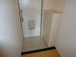 玄関(人感センサーライト)