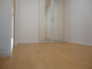 洋室(姿鏡付きＣＬ)