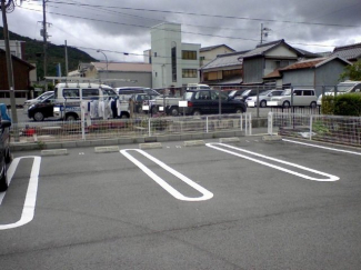 【駐車場】