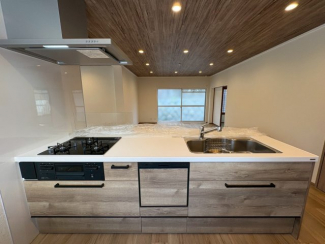 コンパクトなキッチンで掃除もラクラク