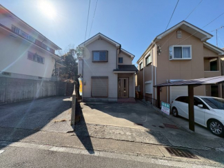 前面道路含む現地写真です