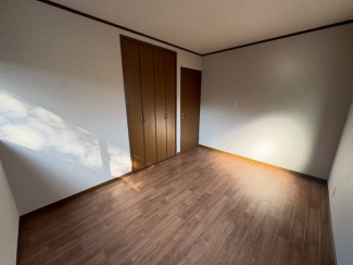 使い勝手のいい洋室です