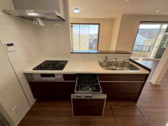 コンパクトなキッチンで掃除もラクラク