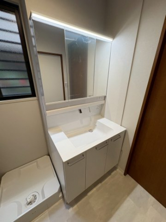 使いやすい独立洗面台です