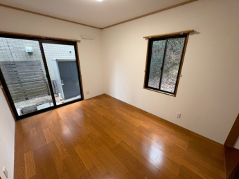 広々とした洋室です