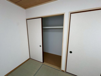 落ち着いた雰囲気の和室付きです