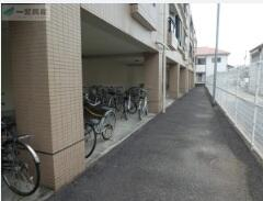 ネオハイツ南松山の画像