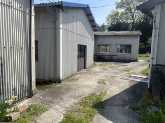 伊予郡砥部町大南の店舗の画像