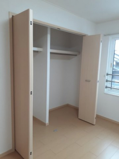 クローゼットがあります