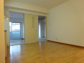 【居間・リビング】