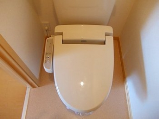 ゆったりとした空間のトイレです