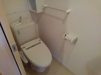 シンプルで使いやすいトイレです