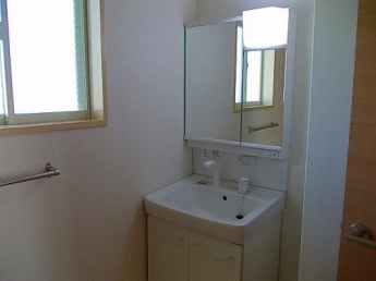 コンパクトで使いやすい洗面所