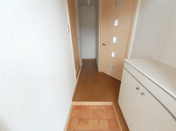 ゆったりとした玄関です