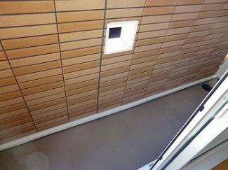 外からの目が気にならないバルコニーで洗濯物が干せます