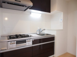 キッチンでお料理をお楽しみください