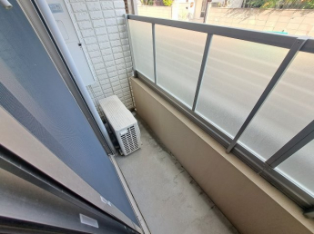 【バルコニー】