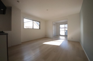 こちらの居間で趣味の時間をお楽しみください