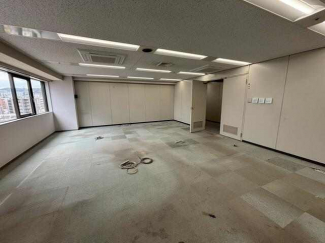 神戸市兵庫区大開通１丁目の事務所の画像