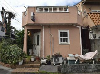 外観を東側より撮影